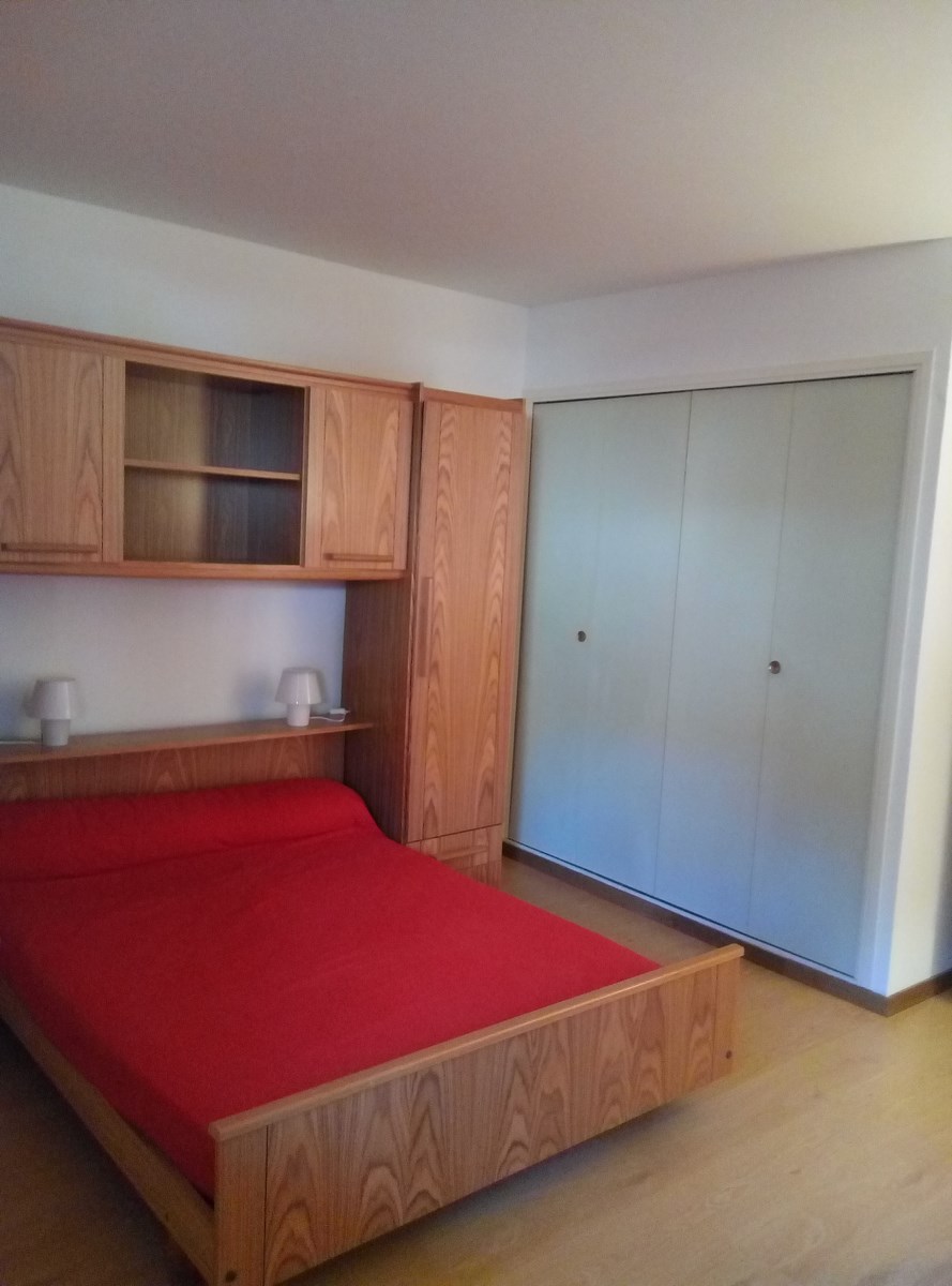 LOCATION AX LES THERMES - APPARTEMENT 5 PERSONNES REMISE J-15