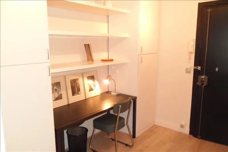 SUPERBE STUDIO 31m² AVEC BALCON